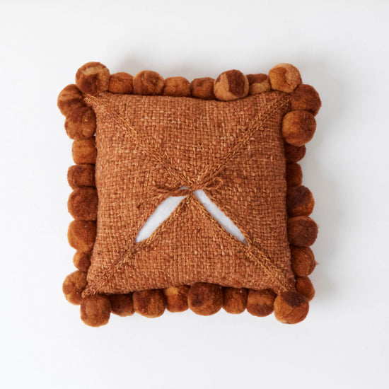 Valle Pom Pom Cushion / Square