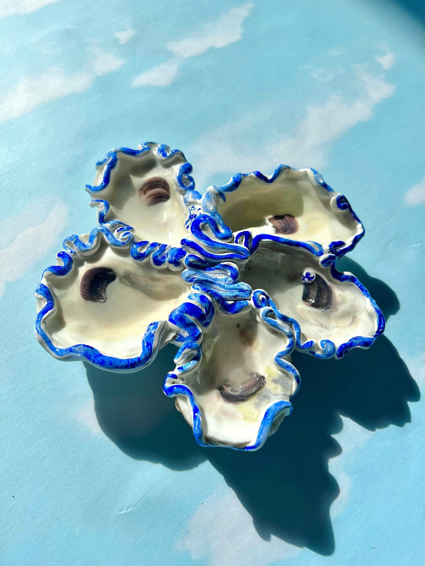 Oyster Serving Dish with Tiny Vine