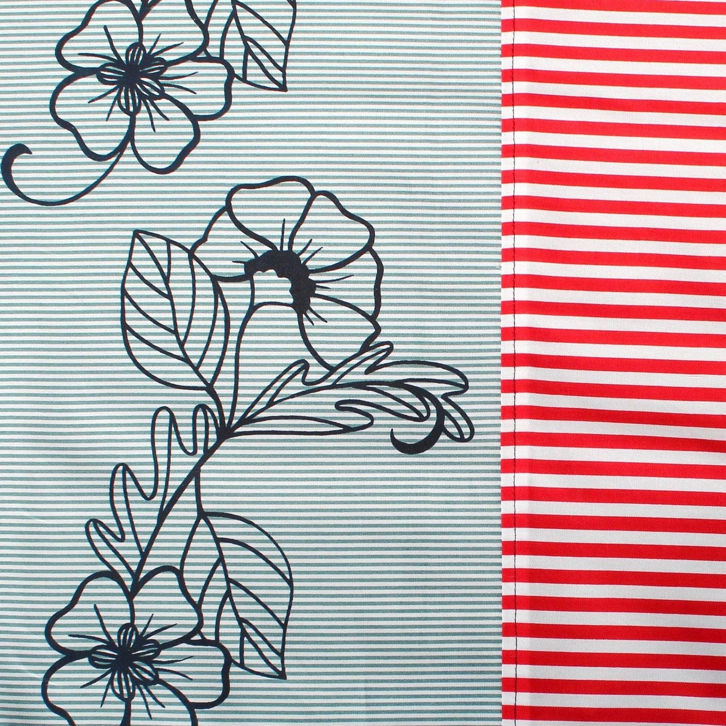 Tres Bien Darlin' Tablecloth