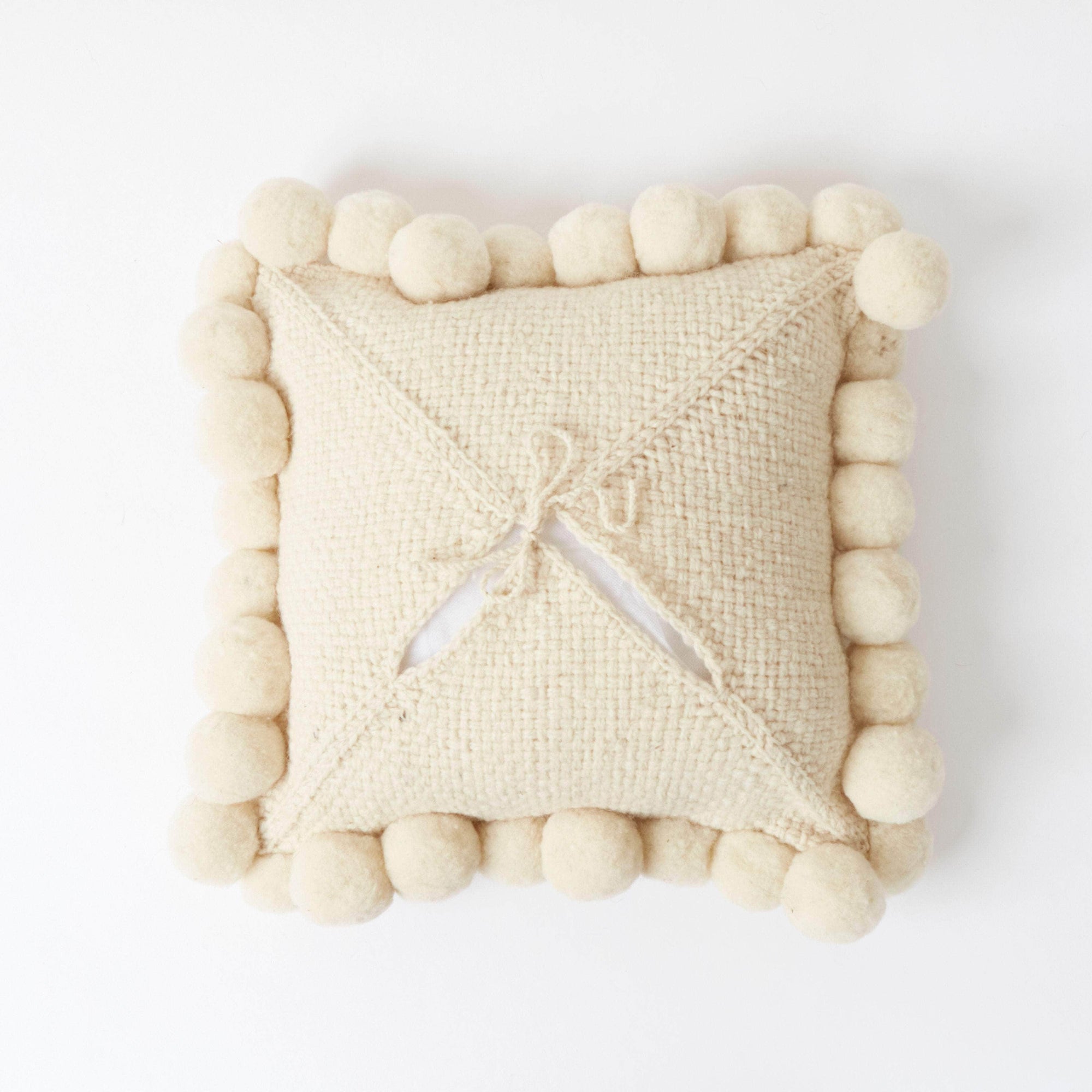 Valle Pom Pom Cushion / Square
