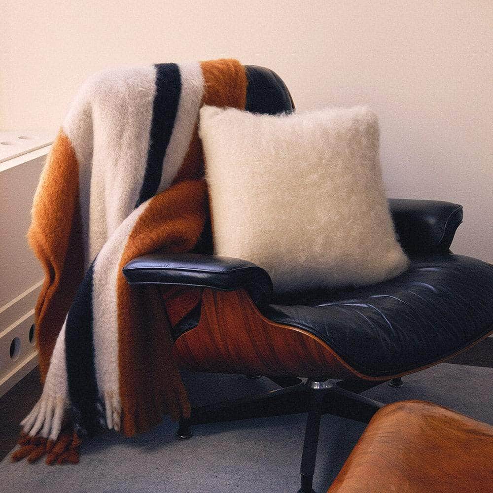 Viso Mohair Blanket Camel, Black and White